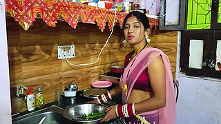 Indian Desi Stepmom hardcore fucking sex .. best Indian hard fucking porn video