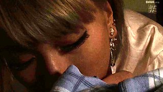 Amateur Asian gives amazing blowjob