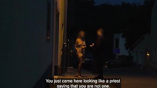 Hairycunt babe pussysmashed by stranger