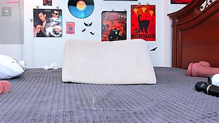 Hot pink pussy and anal