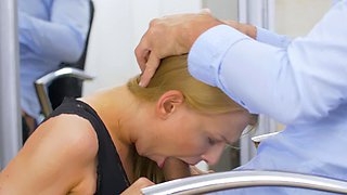 Lucy Heart's Salon Seduction Ignites Wild Russian Heat