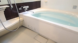 Mature Woman Peeing Standing up