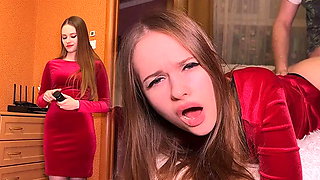 Соседка По Комнате Пришла За Солью И Изменила Своему Парню