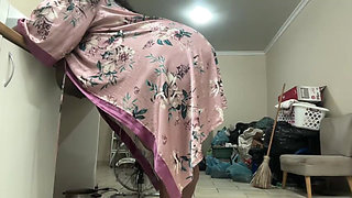 Thick Ass BBW Stripteasing