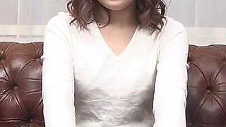 Tricking a Short-haired Horny Girl to Chat at Home and Fucking Her Hard