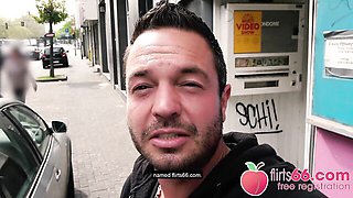 Dacada's brunette scene