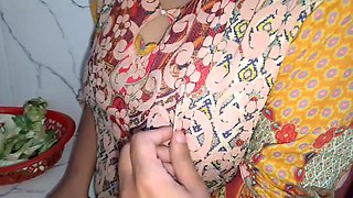 Desi Bhabhi Fucked While Cutting Vegetables in the Kitchen