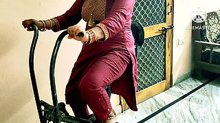 Gym Bhabhi's Masturbation in Hindi