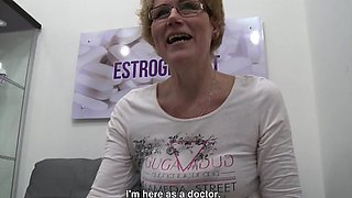 Mature Czech Woman Squirting With Estrogenolit