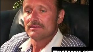 Abnormal mature homosexual smacks man sausage till solo eruption