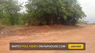 Real Amateur Big Butt Wife Outdoor, Flashing Her Ass and Pussy and Fucking at Woods