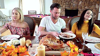 Thanksgiving Is for Creampies - S10:e6