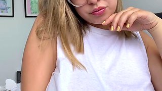 MILF blonde live toys webcam show in shower