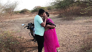 Desi Indian Kavita Aunty Hardcore Fuck With Young Boyfriend - Outdoor Jungle Sex & Rough Missionary