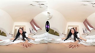 Spa babe ara mix takes facial cumshot then hauls him to the pool - tmwvrnet