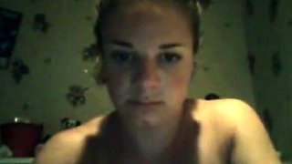 Creamy Pussy Squirts on Webcam