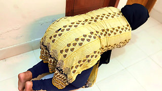 Arab Hot Maid Stuck: Please Hurry up & Fuck My Big Ass Then Get Me Out of Under Bed