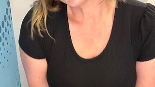 Secretary Needs to Pee During Work Hours