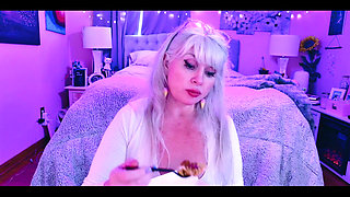 Mexican Pizza: Taco Bell Mukbang Here It Is