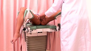 Hardcore massage with amazing brunette