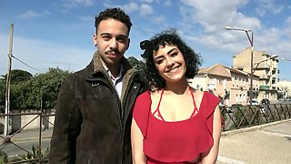 Alicia, 32 years old, ready-to-wear saleswoman in Nîmes! - Jacquie et Michel TV