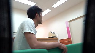 300maan-499　看護師を目指して猛勉強中の看護学生みりなちゃん