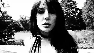 Sugar Baby Invites A Stud Over While Her Daddy Is Away