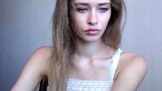 Amateur Webcam Teen Masturbates And Teases