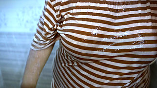 Bada Dodh Wali Cacci - Indian Big Ass & Huge Boobs Sexy Hot Aunty Shower in My Toilet Then I Caught Her and Record & Fuck Her