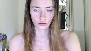 Cute amateur webcam teen girl toying pussy on webcam