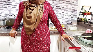 Eid Special - Muslim MILF Wife Cheats with Domestic Servant - Hijabi Blowjob - Loud Sex