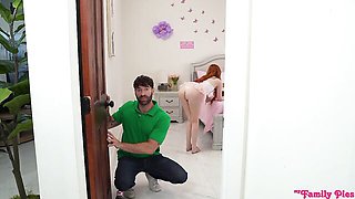 Lusty redhead model Scarlet Skies screwed in the morning