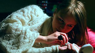 Cute blonde amateur webcam teen masturbating