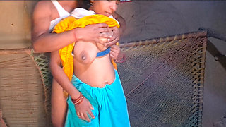 Indian bhabhi her big boobs