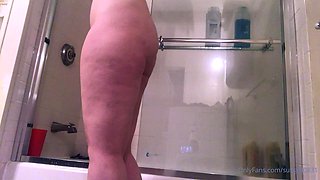 Solo masturbation of a beautiful amateur blonde