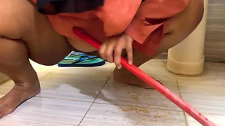 Big Boobs BBW Hot Collage Girl Anippe Toilet Brash Sex in Hostel Bathroom & Pee Unlimited