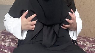 Turkish Muslim Girl Wants To Have Hot Sex In Her Wet Tight Pussy