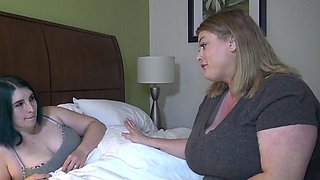 Sexy Swinger BBW Lesbians Lick Each Others Wet Pussies