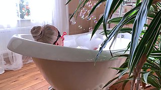 Hardcore POV Handjobs 04 Scene 01