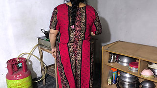 My aunty was cooking so I hugged her and started fucking her in the ass.