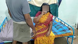 Young Man Has Sex with Desi Aunty