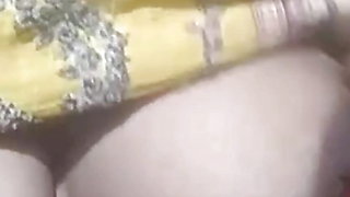 X Emo sex video with Bengali sexy aunty