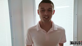 Posh bimbo Ella Reese X-rated movie