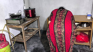 My Step Aunty Was Cooking so I Hugged Her and Started Fucking Her in the Ass.