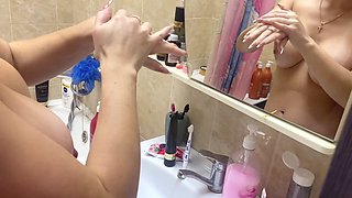 Stepmom Anisedar Enjoying a Shower