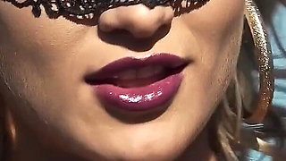 Pretty fashionista seduces while masturbating her clit