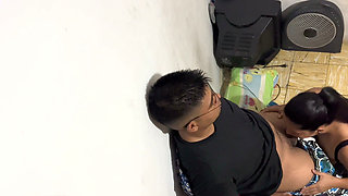 Recording! He Performs Oral Sex on His Stepson Until He Squeezes Everything