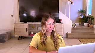 Naughty amateur teen has a voyeur fetish