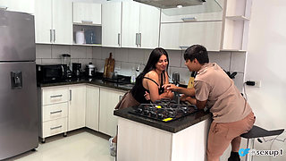 Delicious white ass was resting in my kitchen and I cum in the