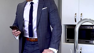 Hot AF. Ryan Ellis - Gay Bareback Video - Masqulin